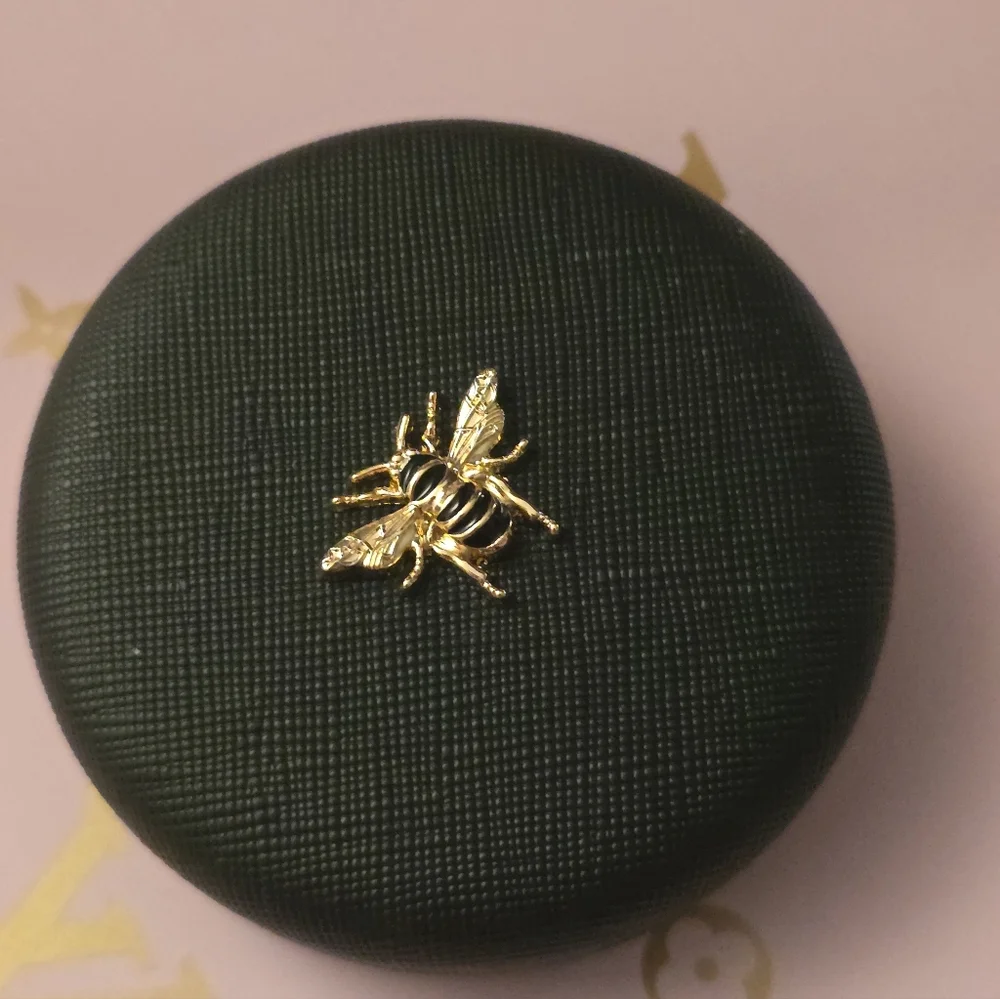 Beautiful Bee Compact Mirror NEW